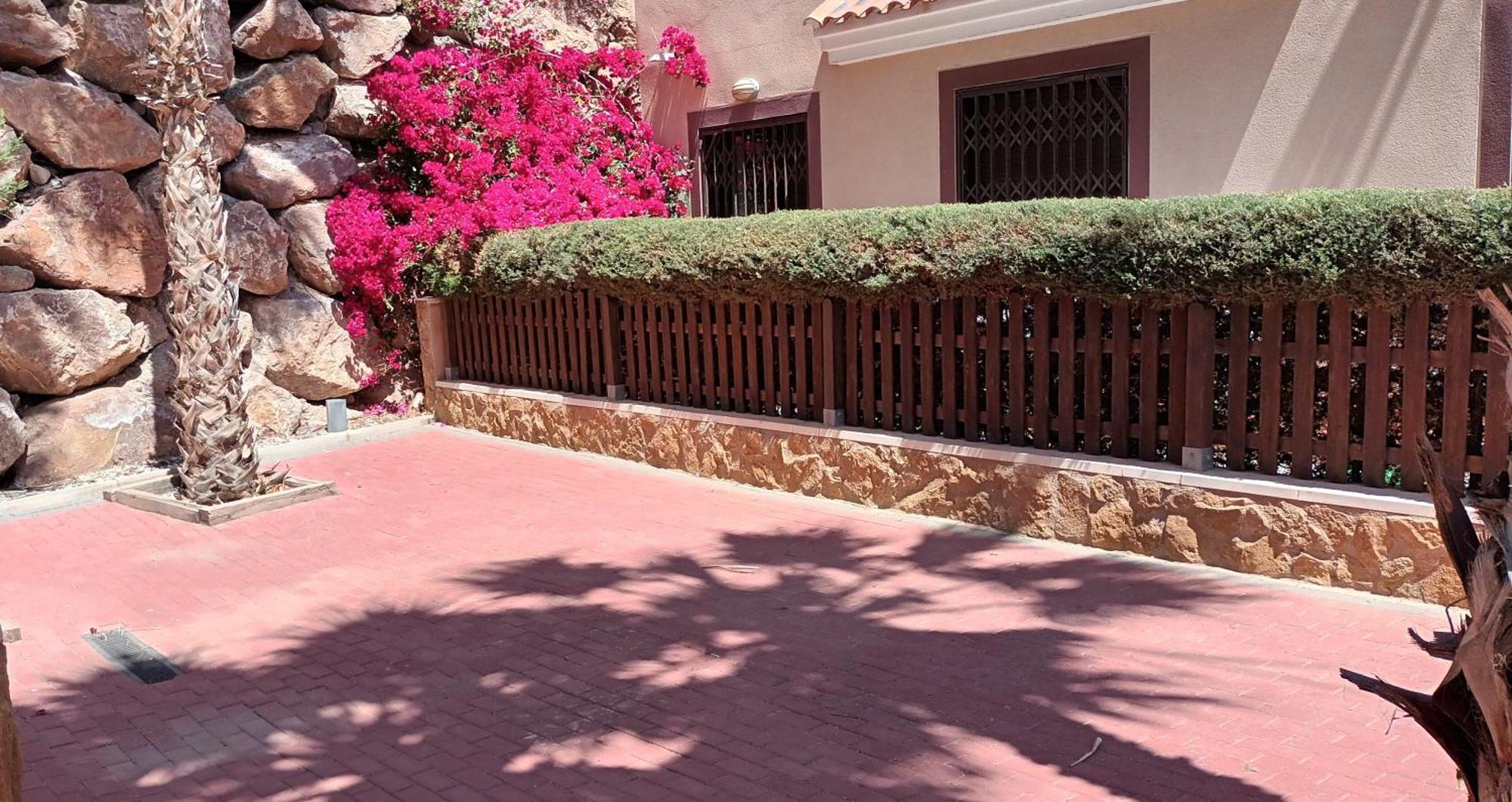 Apartamento Tranquilo Cerca De Buena Piscina Y Con Buen Aire Acondicionado أغيلاس المظهر الخارجي الصورة