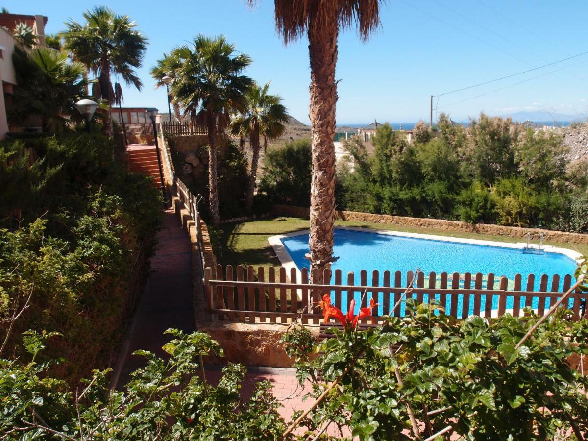 Apartamento Tranquilo Cerca De Buena Piscina Y Con Buen Aire Acondicionado أغيلاس المظهر الخارجي الصورة